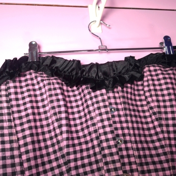 Pink and Black Checkered Corset Belt - Picture 2 of 5